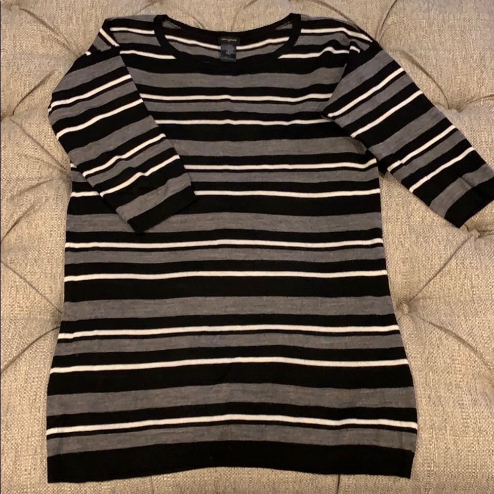 Ann Taylor long sweater size M